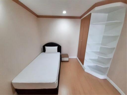 2 Bedrooms 1 Bathroom Size 61sqm. Waterford Diamond  for Rent 27,000 THB