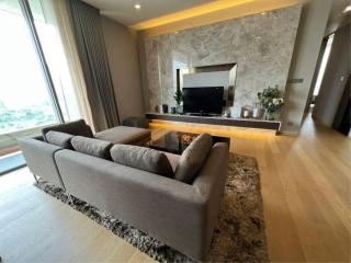 2 Bedrooms 2 Bathrooms Size 118sqm. Saladaeng One for Rent 150,000 THB