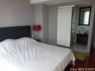 3 Bedrooms 3 Bathrooms Size 170sqm. Langsuan for Rent 90,000 THB