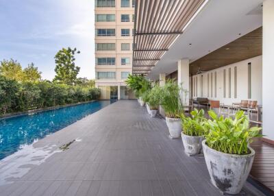 2 Bedrooms 2 Bathrooms Size 94sqm. The Lofts Yen Akat for Rent 40,000 THB