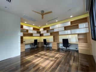 4 Bedrooms 5 Bathrooms Size 140sqm. Ekkamai Soi 8 for Rent 250,000 THB for Sale 100,000,000 THB