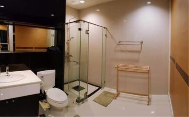 3 bedrooms 2 bathrooms size 112sqm. The Address Chidlom for Rent 55,000 THB