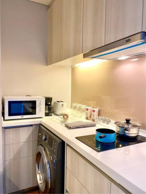 2 Bedrooms 2 Bathrooms Size 55sqm. The Lumpini 24 for Rent 40,000 THB