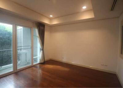 2 Bedrooms 2 Bathrooms Size 102sqm. La Vie En Rose Place for Rent 45,000 THB