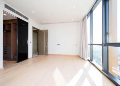 2 Bedrooms 2 Bathrooms Size 125sqm. The Monument Thong Lo for Sale 33,900,000 THB