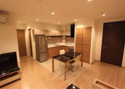 2 Bedrooms 2 Bathrooms Size 66sqm. Rhythm Phahol-Ar for Rent 35,000 THB