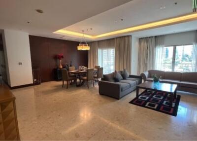 3 Bedrooms 3 Bathrooms Size 200sqm. Royal Residence Park for Rent 140,000 THB