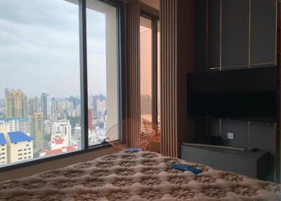 2 Bedrooms 2 Bathrooms Size 76sqm. Esse Asoke for Rent 70,000 THB