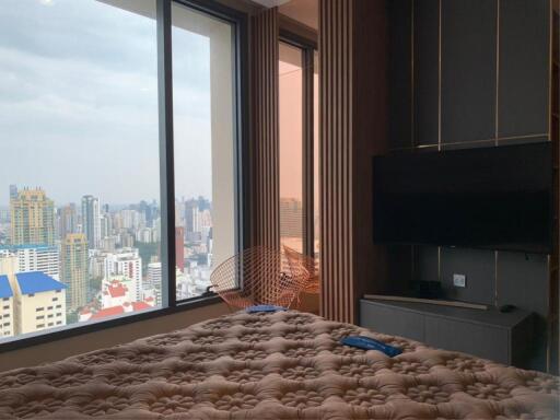 2 Bedrooms 2 Bathrooms Size 76sqm. Esse Asoke for Rent 70,000 THB