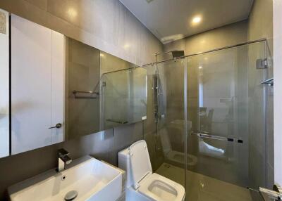 2 Bedrooms 2 Bathrooms Size 55sqm. Park​ Origin​ Phayathai for Rent 45,000 THB