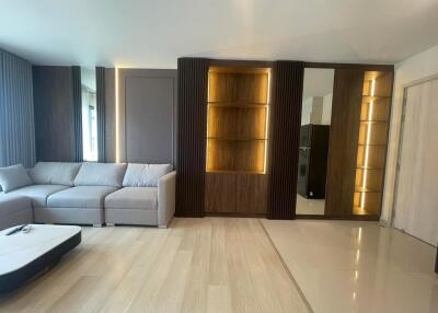 2 Bedrooms 2 Bathrooms Size 63sqm. Life One Wireless for Rent 45,000 THB