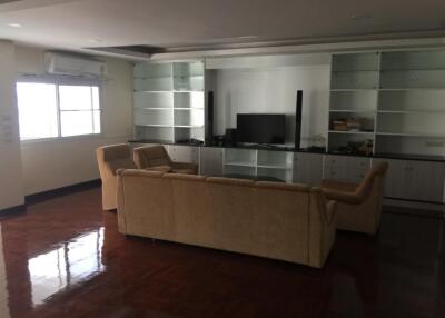 3 Bedrooms 4 Bathrooms Size 240sqm. Grand Ville House 1 for Rent 60,000 THB