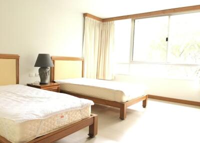 2 Bedrooms 2 Bathrooms Size 120sqm. Baan Thirapa for Rent 45,000 THB