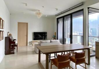 2 Bedrooms 2 Bathrooms Size 85sqm. Lofts Silom for Rent 55,000 THB