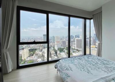 2 Bedrooms 2 Bathrooms Size 85sqm. Lofts Silom for Rent 55,000 THB