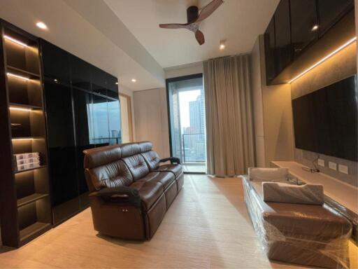 2 Bedrooms 2 Bathrooms Size 66sqm. Lofts Silom for Rent 55,000 THB