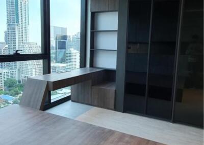 2 Bedrooms 2 Bathrooms Size 66sqm. Lofts Silom for Rent 55,000 THB