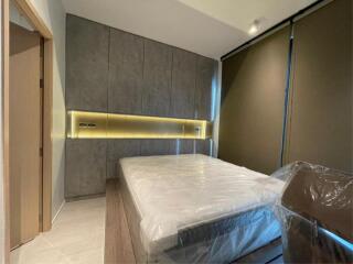 2 Bedrooms 2 Bathrooms Size 66sqm. Lofts Silom for Rent 55,000 THB