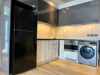 2 Bedrooms 2 Bathrooms Size 75sqm. The Lofts Asoke for Rent 58,000 THB