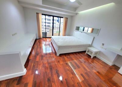 3 Bedrooms 3 Bathrooms Size 250sqm. Cosmo Villa for Rent 65,000 THB