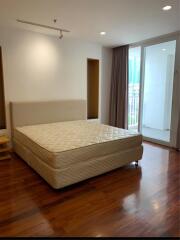 3 Bedrooms 3 Bathrooms Size 240sqm. Ekamai Gardens for Rent 95,000 THB