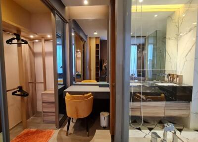 2 Bedrooms 2 Bathrooms Size 100sqm. Esse Asoke for Rent 70,000 THB