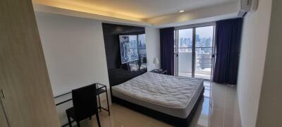 3 Bedrooms 3 Bathrooms Size 146sqm. Waterford Diamond Tower for Rent 60,000 THB