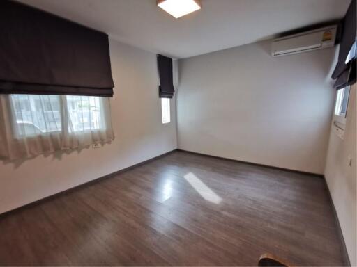 HOUSE  3 Bedrooms 3 Bathrooms Size 136sqm. JMPG V99 for Rent 35,000 THB