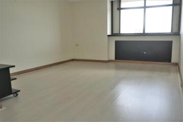 3 bedrooms 4 bathrooms size 260sqm. President Park for Rent 55,000 THB