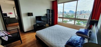 2 Bedrooms 2 Bathrooms 94sqm The Lofts Yennakart for rent 40,000Thb