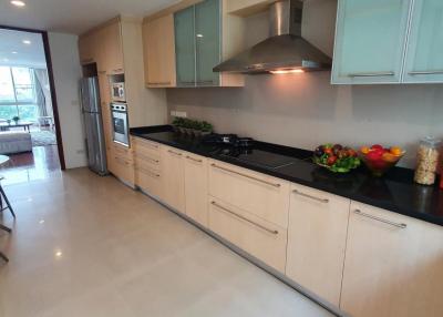 4 Bedrooms 4 Bathrooms 270sqm Sathorn Gallery Residences for rent 100 000Thb (negotiable)