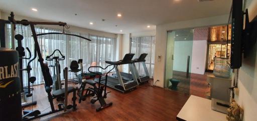 3 Bedrooms 3 Bathrooms 200sqm Sathorn Gallery Residences for rent 85000Thb (negotiable)