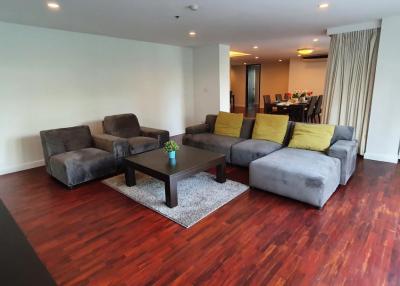 3 Bedrooms 3 Bathrooms 200sqm Sathorn Gallery Residences for rent 85000Thb (negotiable)