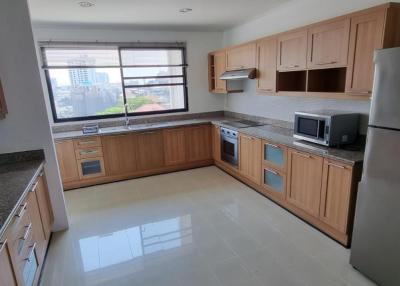 3 Bedrooms 3 Bathrooms Size 235sqm. Serenity Park for Rent 85,000 THB
