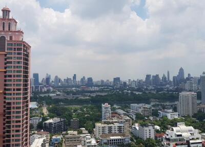 2 bedrooms 2 bathrooms 56sqm PARK 24 for rent 32000THB Top floor tower 3 with best view