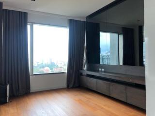 2 Bedrooms 2 Bathrooms Size 132sqm. 185 Ratchadamri for Rent 140,000 THB