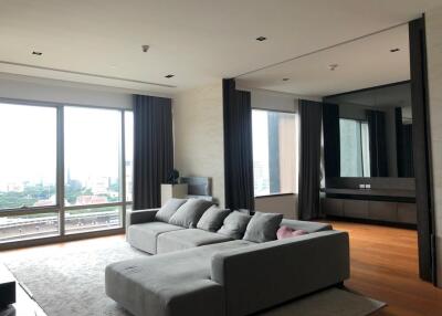 2 Bedrooms 2 Bathrooms Size 132sqm. 185 Ratchadamri for Rent 140,000 THB