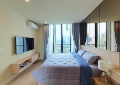 2 Bedrooms 2 Bathrooms Size 68sqm. Noble Recole Sukhumvit 19 for Rent 50,000 THB for Sale 17mTHB