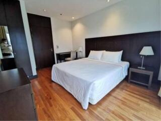 4 Bedrooms 4 Bathrooms Size 275sqm. Royal Residence Park for Rent 160,000 THB