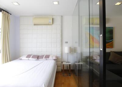 1 bedroom 1 bathroom 38sqm XVI for sale 4.45mTHB and rent 19000THB