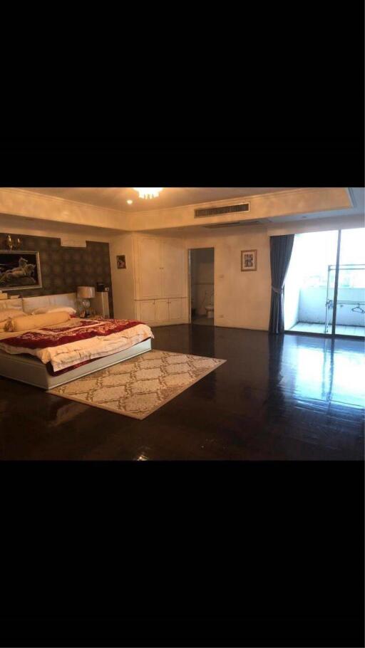 3Bedrooms  3Bathrooms  350sqm  Oriental Tower   Sale 31MB