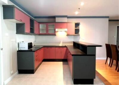 3 bedrooms 2 bathrooms size 120sqm. Waterford Diamond for Rent 47,000 THB