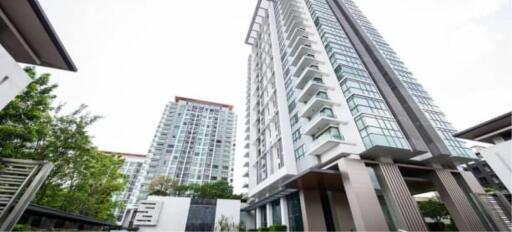 2 Bedrooms 2 Bathrooms Size 88sqm. The Room Sukhumvit 62 for Rent 42,000 THB for Sale 11mTHB
