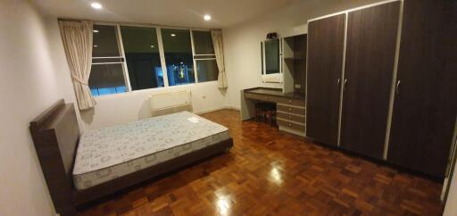 2 Bedrooms 1 Bathroom 86sqm Imperial Gardens for rent at 30,000 THB