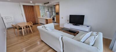2 bedrooms 2 bathrooms 110sqm for rent 50,000THB by The Legend