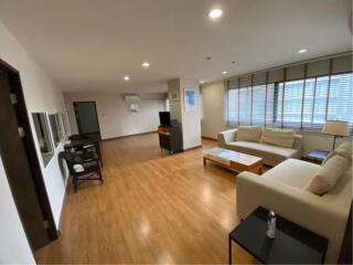 2 Bedrooms 2 Bathrooms Size 120sqm. The Royal Place 2 for Rent 35,000 THB