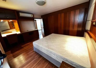 3 Bedrooms 3 Bathrooms Size 223sqm. President Park View Towers for Rent 60,000 THB