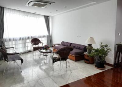 3 Bedrooms 3 Bathrooms Size 223sqm. President Park View Towers for Rent 62,000 THB