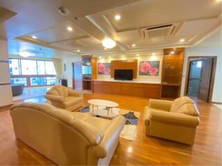 3 Bedrooms 4 Bathrooms Size 260sqm. President Park View Towers for Rent 55,000 THB