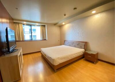 3 Bedrooms 4 Bathrooms Size 260sqm. President Park View Towers for Rent 55,000 THB